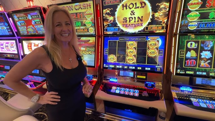 Behind the Reels: Why Digital Casino Games Keep Players Coming Back